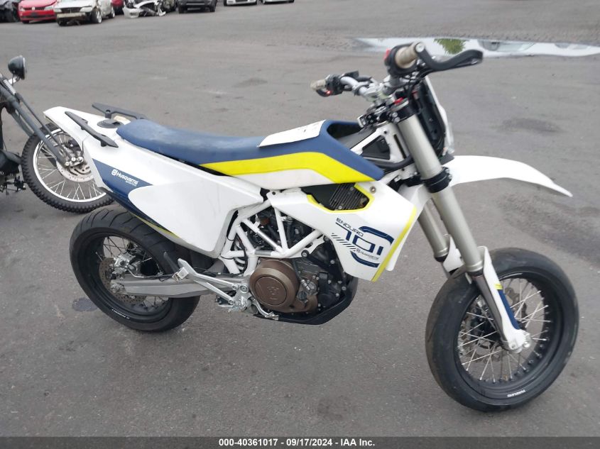 2018 Husqvarna 701 Enduro VIN: VBKUEV400JM716917 Lot: 40361017