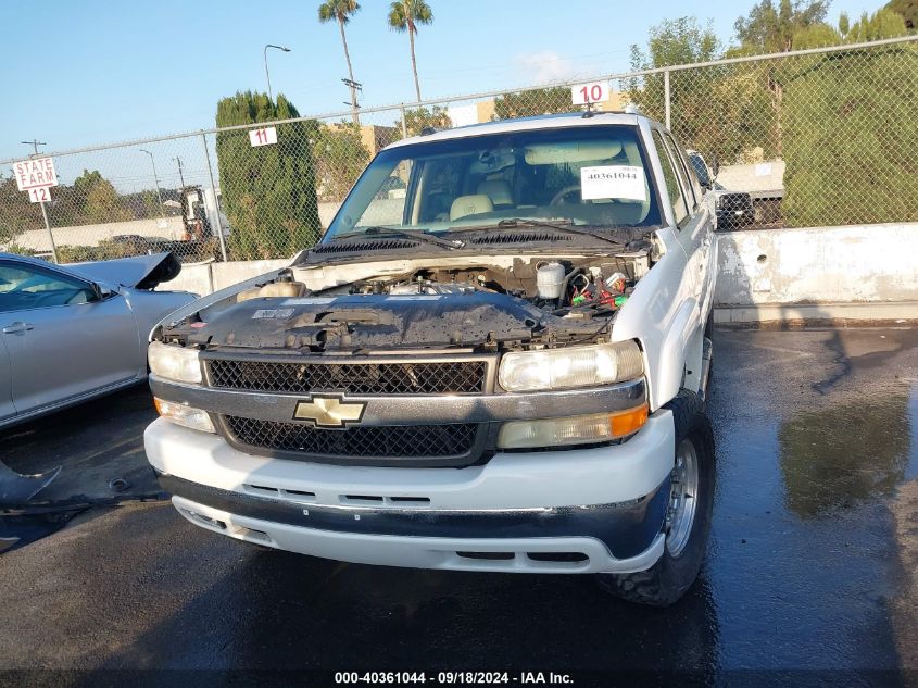 3GNGK26G74G165464 2004 Chevrolet Suburban 2500 Lt