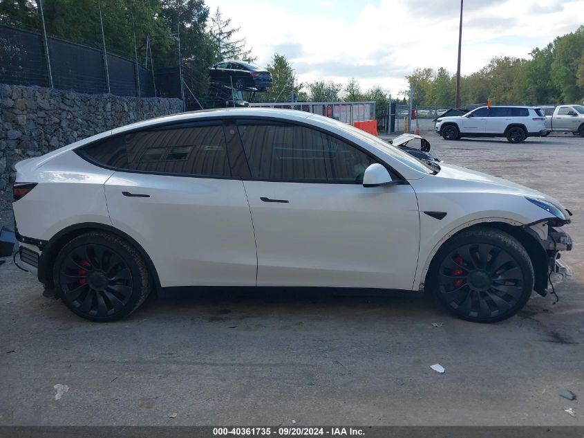 2022 Tesla Model Y Performance Dual Motor All-Wheel Drive VIN: 7SAYGDEF8NF308726 Lot: 40361735