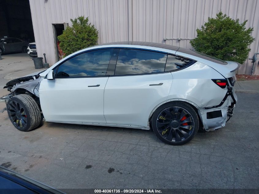 2022 Tesla Model Y Performance Dual Motor All-Wheel Drive VIN: 7SAYGDEF8NF308726 Lot: 40361735