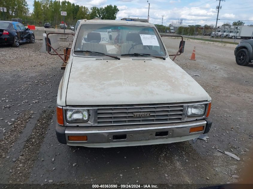 1986 Toyota Pickup Cab Chassis Rn75 Dlx VIN: JT5RN75U4G0003891 Lot: 40363590