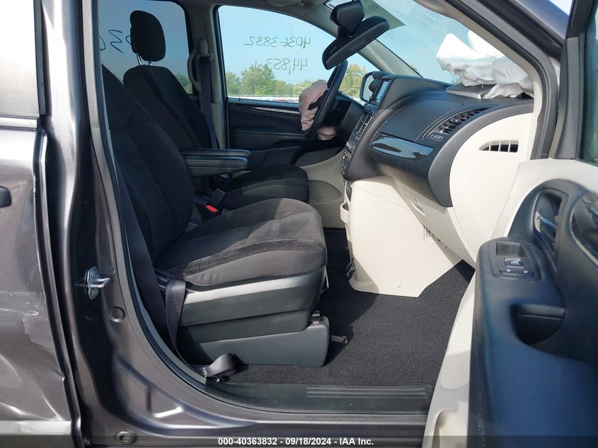 2019 DODGE GRAND CARAVAN SE - 2C4RDGBG5KR678699