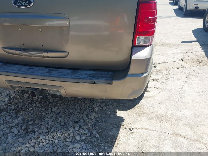 1FMRU15W23LC23864 2003 Ford Expedition Xlt