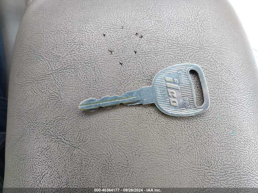 2006 Chevrolet Silverado 1500 Work Truck VIN: 1GCEC14X76Z111062 Lot: 40364177