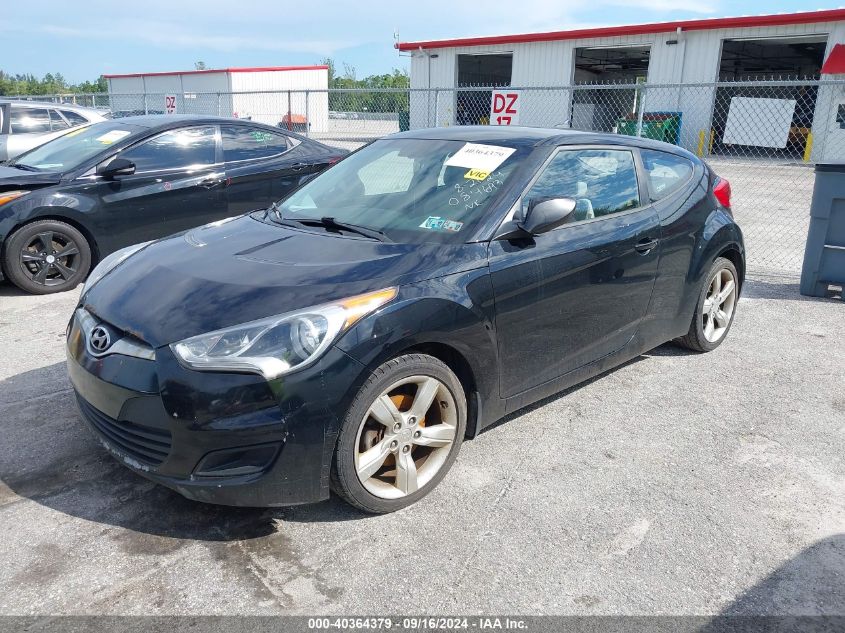 2013 Hyundai Veloster Base W/Gray VIN: KMHTC6AD9DU084693 Lot: 40364379