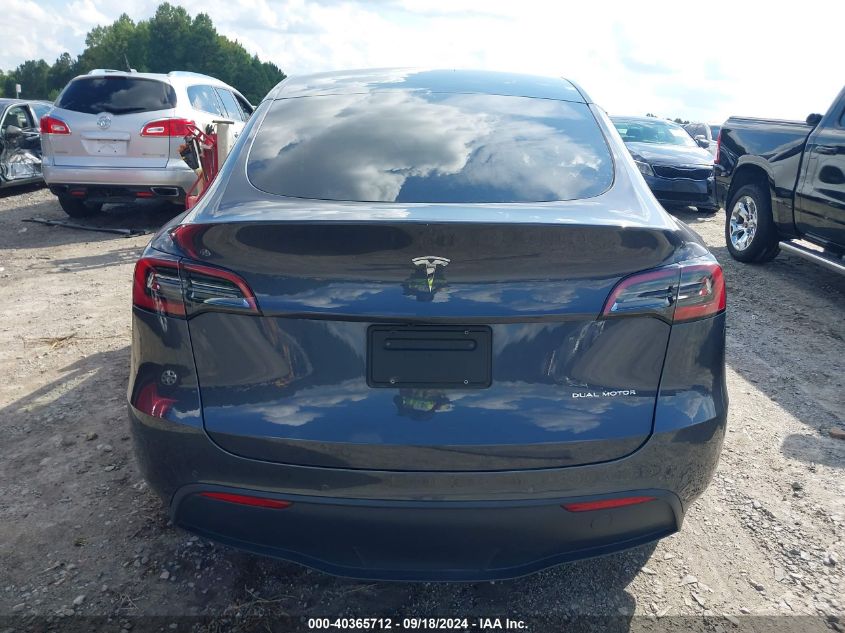 2022 Tesla Model Y Long Range Dual Motor All-Wheel Drive VIN: 7SAYGDEE8NF321855 Lot: 40365712