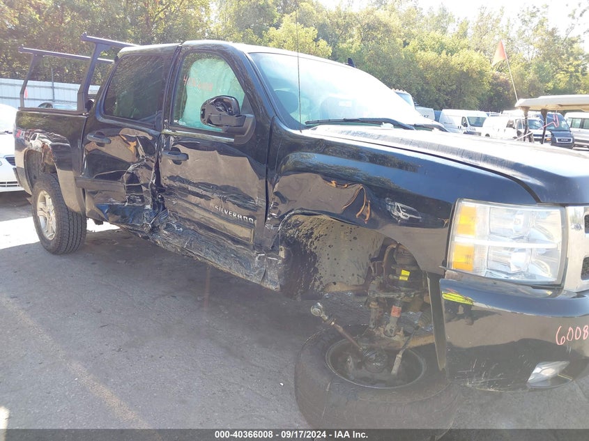 3GCPKSE32BG364913 2011 Chevrolet Silverado 1500 Lt