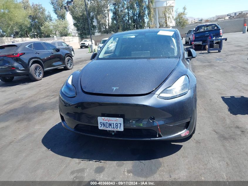 2024 Tesla Model Y Long Range Dual Motor All-Wheel Drive/Rwd VIN: 7SAYGDED8RF125511 Lot: 40366043