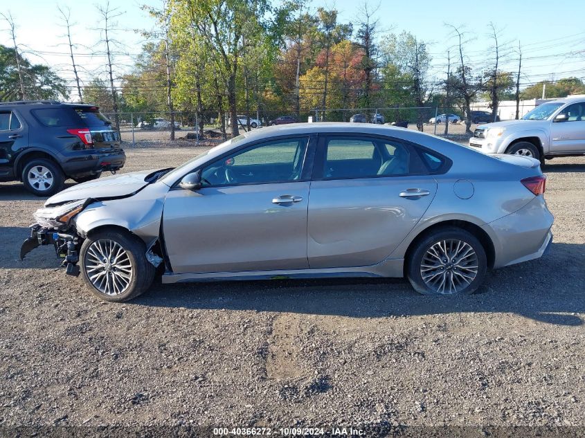 2024 Kia Forte Gt-Line VIN: 3KPF54AD7RE736815 Lot: 40366272