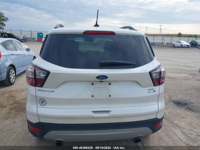 1FMCU9HD2JUA72076 2018 Ford Escape Sel