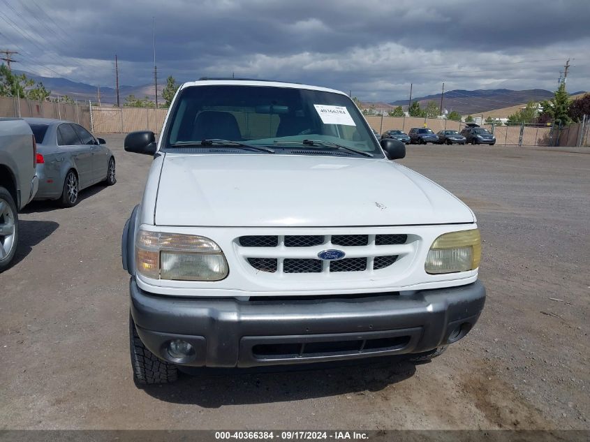 2000 Ford Explorer Xlt VIN: 1FMZU73E7YZB81077 Lot: 40366384