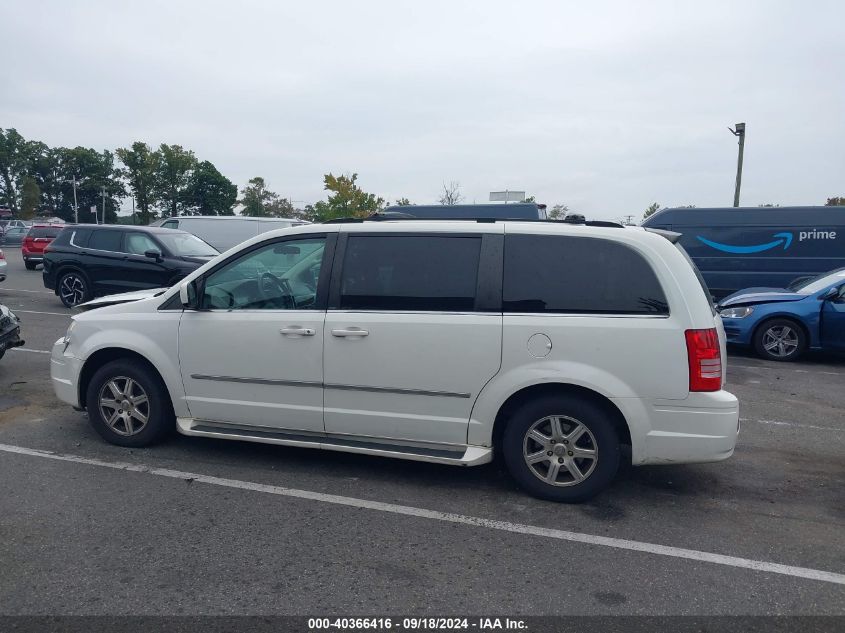 2A8HR54189R521360 2009 Chrysler Town & Country Touring