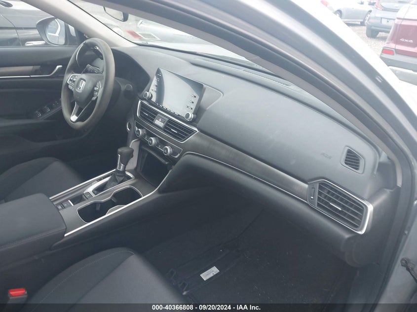 VIN 1HGCV1F12JA266282 2018 HONDA ACCORD LX