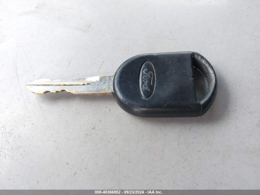 2004 Ford F-150 Stx/Xl/Xlt VIN: 1FTRF14WX4NB69008 Lot: 40366952