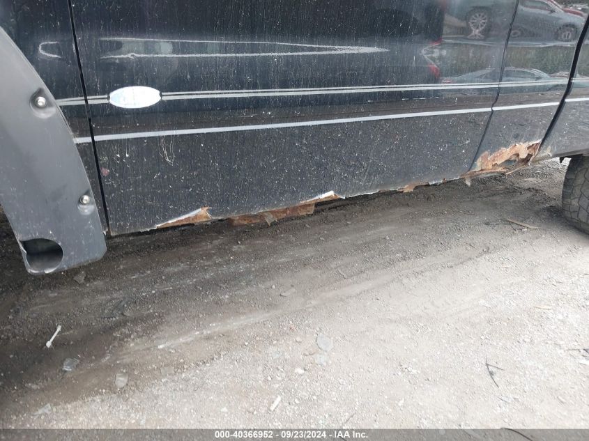 2004 Ford F-150 Stx/Xl/Xlt VIN: 1FTRF14WX4NB69008 Lot: 40366952