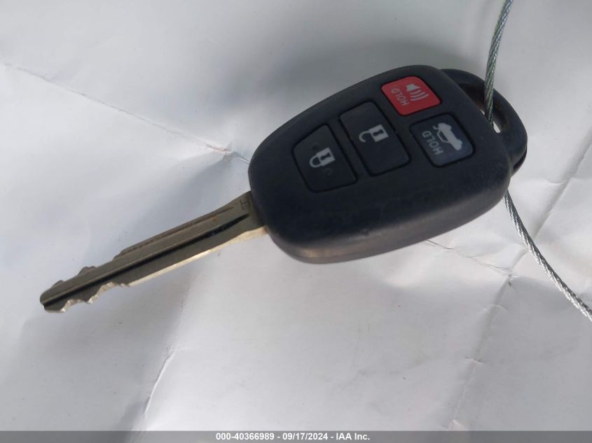 2016 TOYOTA COROLLA LE - 5YFBURHE0GP513041