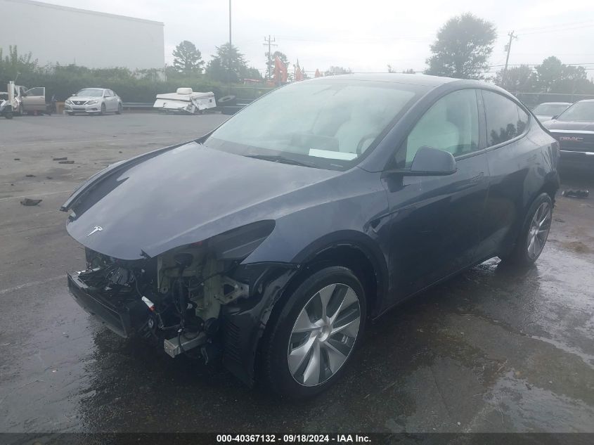 7SAYGDEE7PF627495 2023 TESLA MODEL Y - Image 2