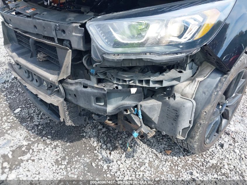 1FMCU9GDXKUB76608 2019 Ford Escape Se