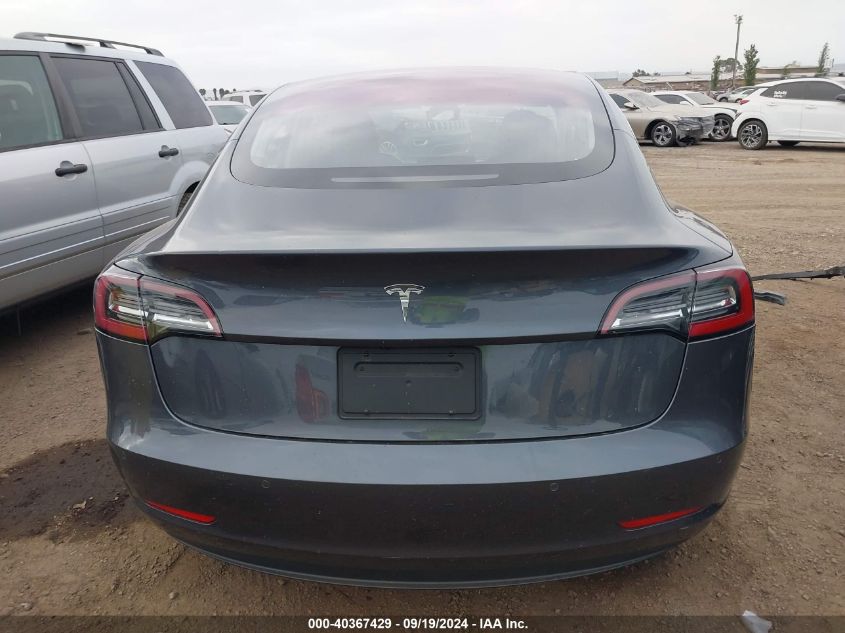 2018 Tesla Model 3 Long Range/Mid Range VIN: 5YJ3E1EA0JF158217 Lot: 40367429