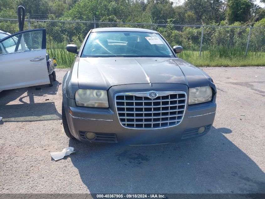 2008 Chrysler 300 Touring VIN: 2C3LA53G28H135539 Lot: 40367905