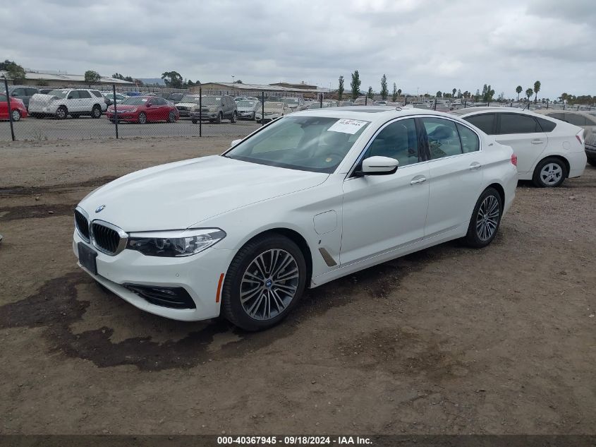 WBAJA9C54JB252060 2018 BMW 5 SERIES - Image 2