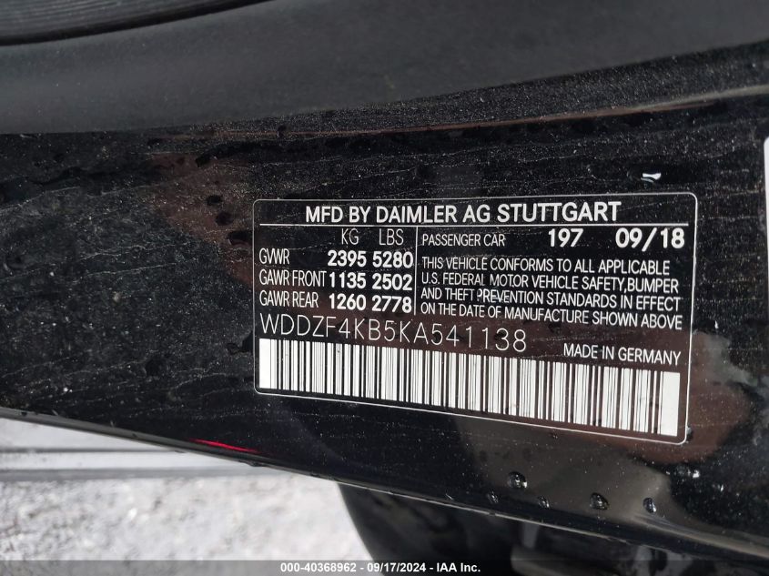 WDDZF4KB5KA541138 2019 Mercedes-Benz E 300 4Matic