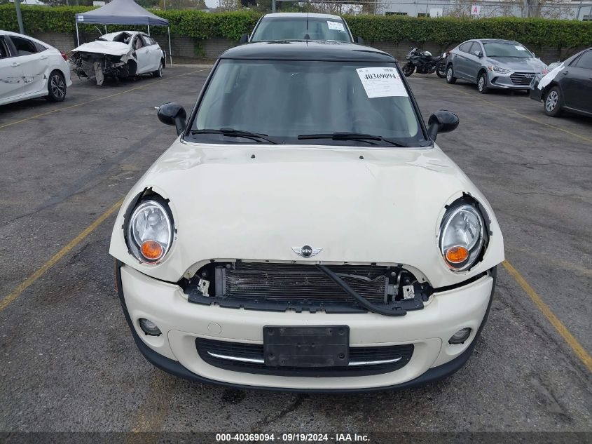 2013 Mini Hardtop Cooper VIN: WMWSU3C5XDT688497 Lot: 40369094