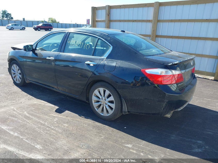 2015 HONDA ACCORD VIN: 1HGCR3F83FA021334