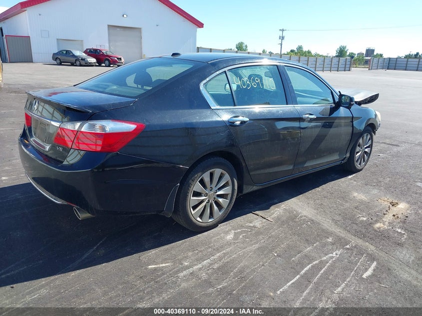 2015 HONDA ACCORD VIN: 1HGCR3F83FA021334