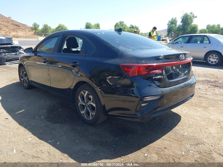 2021 KIA FORTE LXS - 3KPF24AD2ME290123