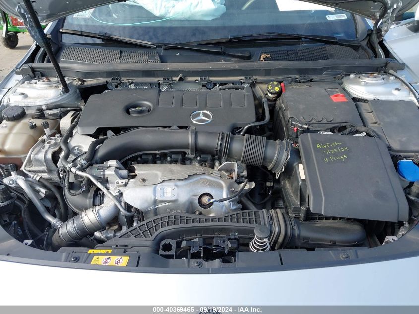 W1K3G4FB4LJ211165 2020 Mercedes-Benz A 220 4Matic