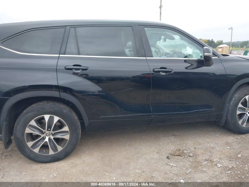 5TDHZRBH6MS106861 2021 Toyota Highlander Xle