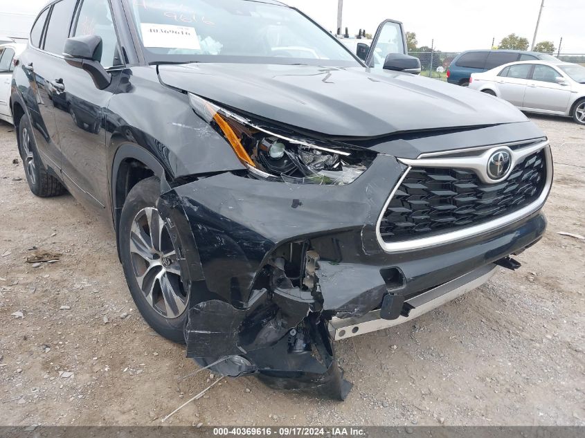 2021 TOYOTA HIGHLANDER XLE - 5TDHZRBH6MS106861