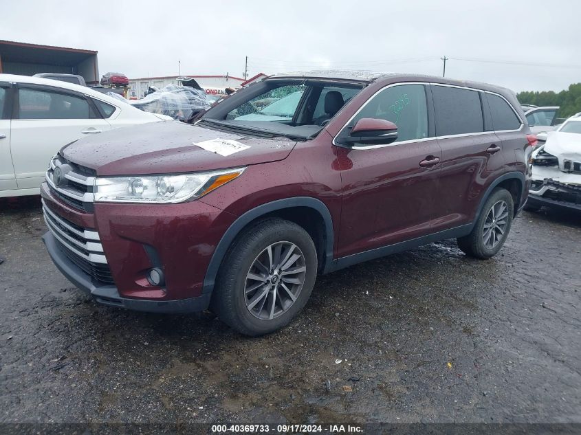 5TDKZRFH3KS308814 2019 TOYOTA HIGHLANDER - Image 2