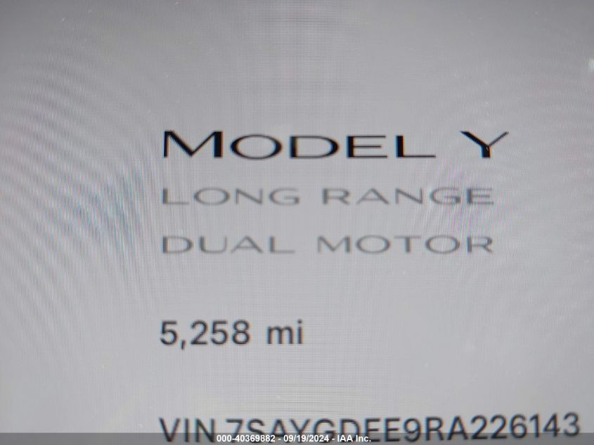 2024 Tesla Model Y Long Range Dual Motor All-Wheel Drive VIN: 7SAYGDEE9RA226143 Lot: 40369882