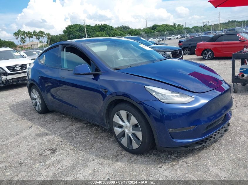 5YJYGAEE2MF262747 2021 TESLA MODEL Y - Image 1