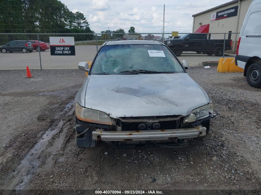 1HGCG6678XA005176 1999 Honda Accord Ex