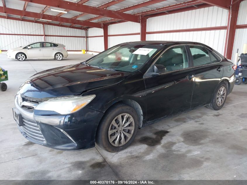 4T1BF1FK9GU124031 2016 TOYOTA CAMRY - Image 2