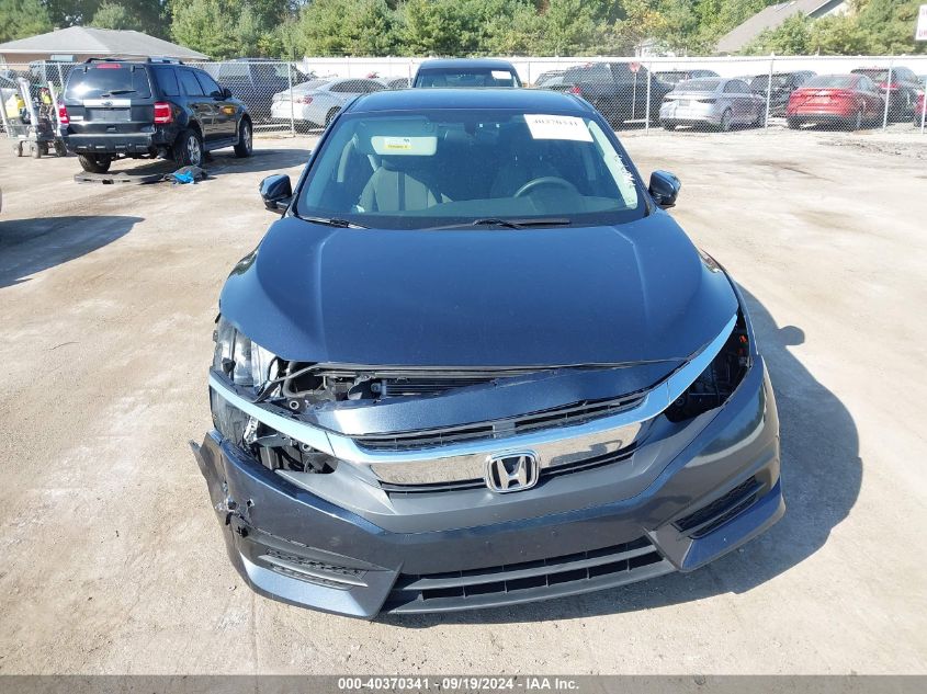 19XFC2F53JE022647 2018 Honda Civic Lx