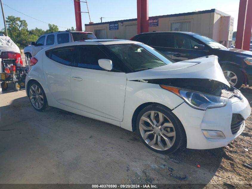 KMHTC6AD1DU125740 2013 Hyundai Veloster Base W/Gray