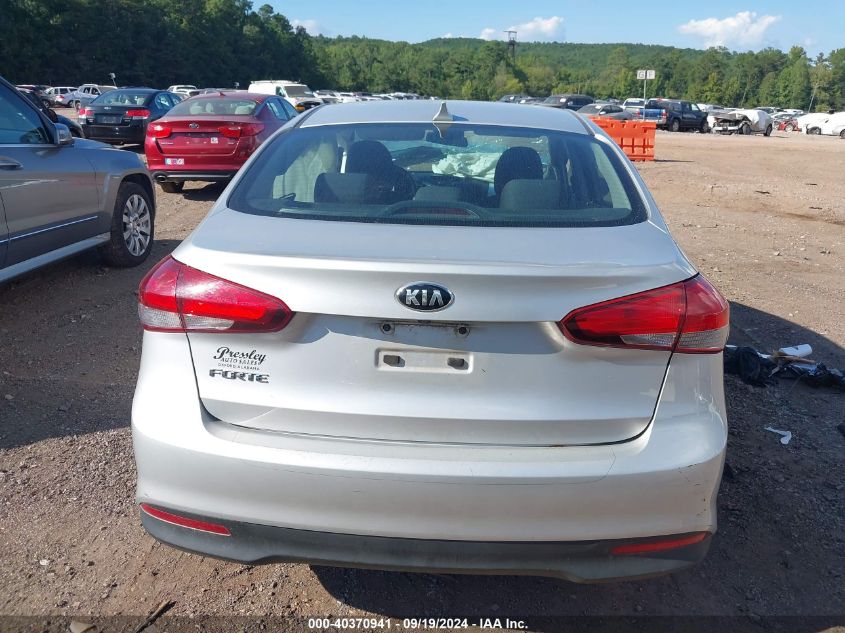 2017 Kia Forte Lx VIN: 3KPFL4A7XHE023552 Lot: 40370941