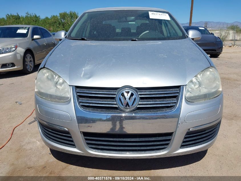 2008 Volkswagen Jetta Se/Sel VIN: 3VWRM71K88M032821 Lot: 40371576