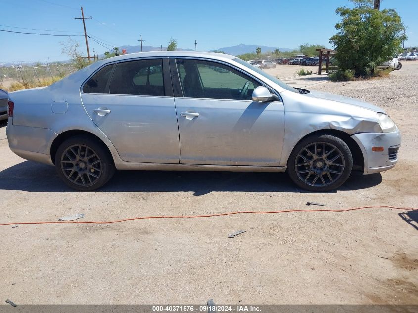 2008 Volkswagen Jetta Se/Sel VIN: 3VWRM71K88M032821 Lot: 40371576