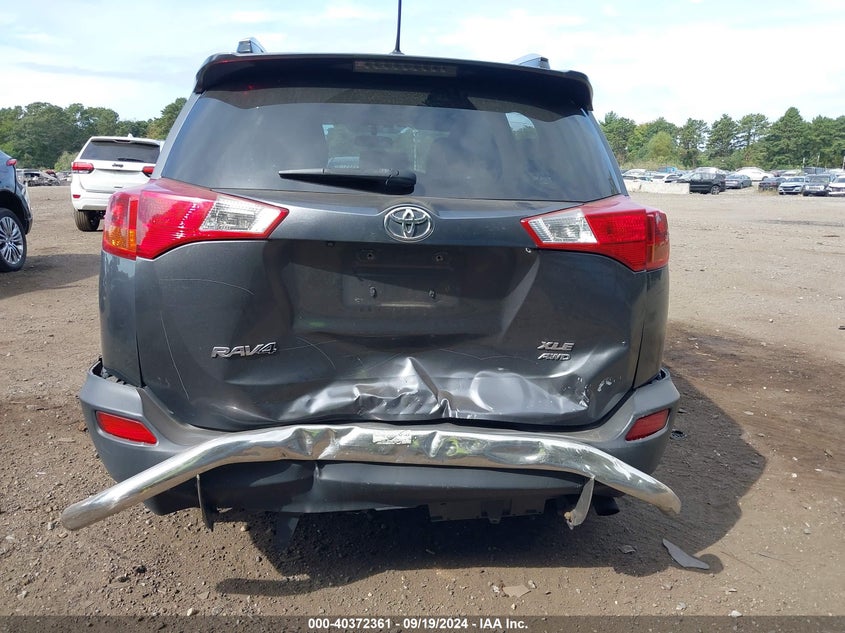 2014 TOYOTA RAV4 XLE - JTMRFREV2ED068735