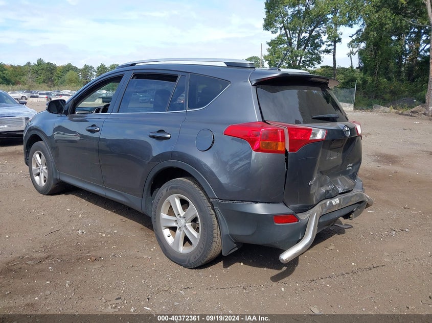 2014 TOYOTA RAV4 XLE - JTMRFREV2ED068735