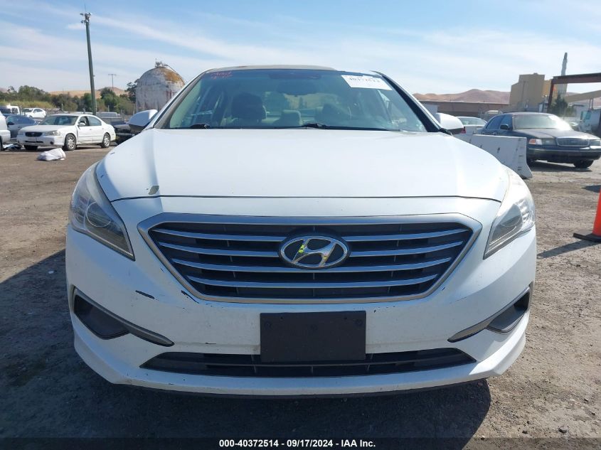 2017 Hyundai Sonata Se VIN: 5NPE24AF2HH560367 Lot: 40372514