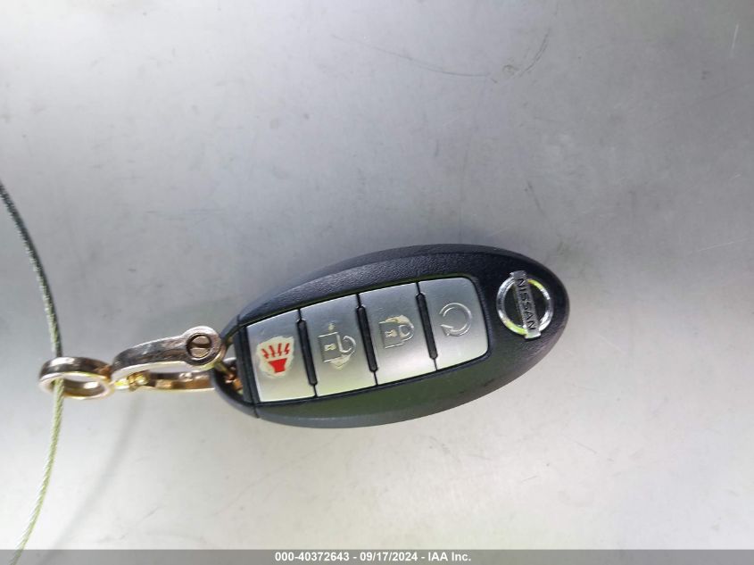 2017 Nissan Rogue Sv VIN: 5N1AT2MVXHC812425 Lot: 40372643