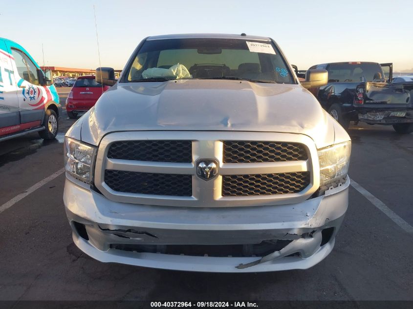 2018 Ram 1500 St VIN: 3C6JR6AG0JG146069 Lot: 40372964