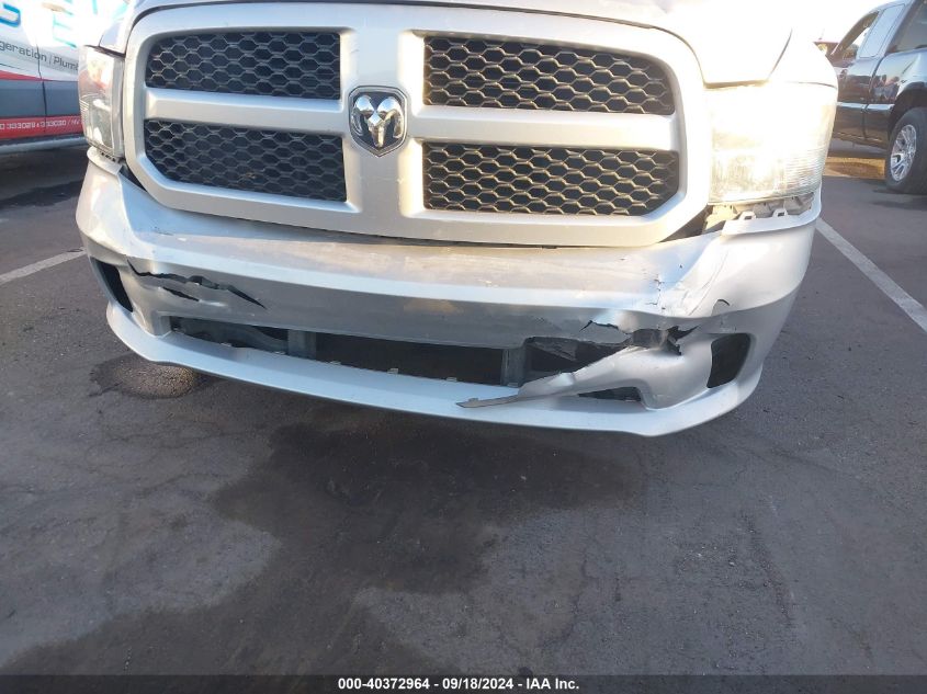 2018 Ram 1500 St VIN: 3C6JR6AG0JG146069 Lot: 40372964