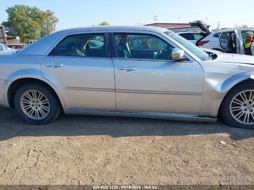 2010 Chrysler 300 Touring/Signature Series/Executive Series VIN: 2C3CA5CV4AH265939 Lot: 40373228